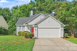 9532 Nettle Dr, Charlotte, NC 28216 - Photo 2