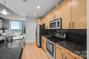 210 N Church St, Charlotte, NC 28202 - Photo 10