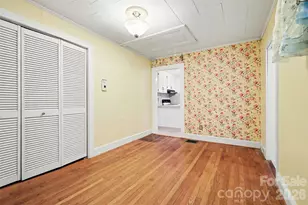 515 N Hill St, Dallas, NC 28034 - Photo 24