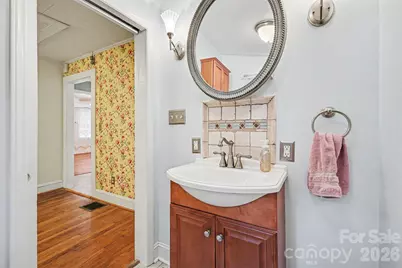 515 N Hill Street, Dallas, NC 28034 - Photo 32