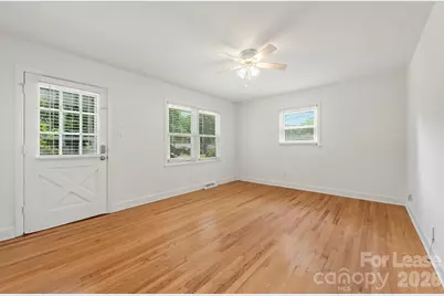 1129 Eastview Drive, Charlotte, NC 28211 - Photo 4