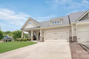 103 Canter Ln, Mooresville, NC 28115 - Photo 2