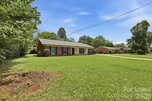 4609 Randolph Rd, Charlotte, NC 28211 - Photo 2