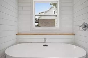 302 Catawba Ave, Hickory, NC 28601 - Photo 20