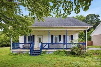 302 Catawba Avenue, Hickory, NC 28601 - Photo 1