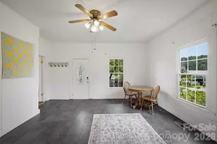 302 Catawba Ave, Hickory, NC 28601 - Photo 6