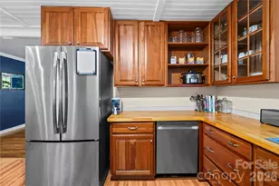 2879 Chandler Creek Rd, Mars Hill, NC 28754 - Photo 8