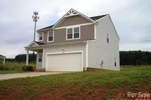 128 Sanders Wy, Statesville, NC 28625 - Photo 4