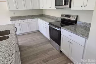 128 Sanders Wy, Statesville, NC 28625 - Photo 8