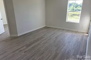 128 Sanders Wy, Statesville, NC 28625 - Photo 12
