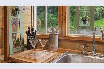 25 Wentworth Avenue, Asheville, NC 28803 - Photo 36