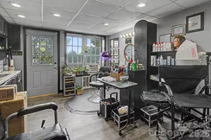 25 Wentworth Ave, Asheville, NC 28803 - Photo 20
