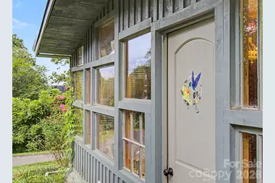 25 Wentworth Avenue, Asheville, NC 28803 - Photo 30