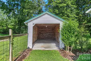 105 Parkview Dr, Brevard, NC 28712 - Photo 40