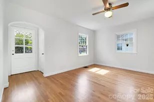 105 Parkview Dr, Brevard, NC 28712 - Photo 8