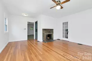 105 Parkview Dr, Brevard, NC 28712 - Photo 12