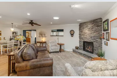 128 Camellia Way, Hendersonville, NC 28739 - Photo 10