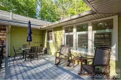 128 Camellia Way, Hendersonville, NC 28739 - Photo 2