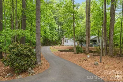 128 Camellia Way, Hendersonville, NC 28739 - Photo 4