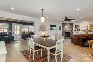 128 Camellia Way, Hendersonville, NC 28739 - Photo 12