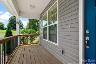 201 N Mapleton Dr, East Flat Rock, NC 28726 - Photo 4