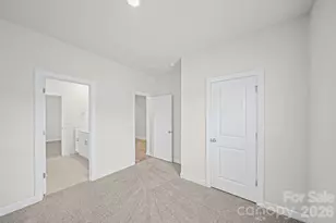 6220 Barcelona Wy, Charlotte, NC 28214 - Photo 18