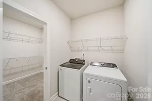 6220 Barcelona Wy, Charlotte, NC 28214 - Photo 14