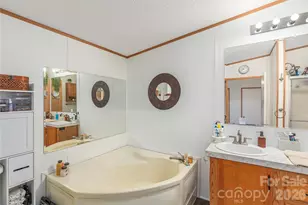 40 Farmstead Rd, Leicester, NC 28748 - Photo 16