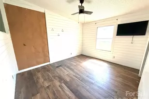 1050 Gold Mine Dr, Catawba, NC 28609 - Photo 10