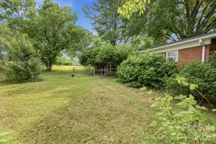 601 Faith Rd, Mooresville, NC 28115 - Photo 8
