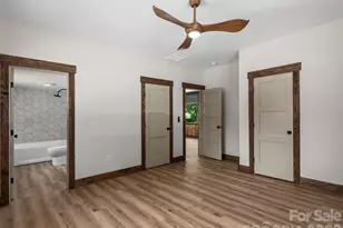 78 Travis St, Clyde, NC 28721 - Photo 16
