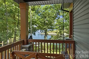 18532 Rosapenny Rd, Charlotte, NC 28278 - Photo 8