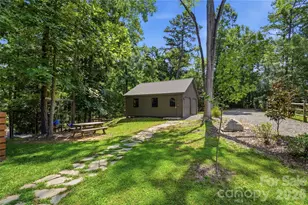 18532 Rosapenny Rd, Charlotte, NC 28278 - Photo 36