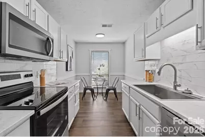 4340 N Center Street #403, Hickory, NC 28601 - Photo 6