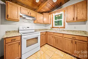 371 Patton Valley Dr, Nebo, NC 28761 - Photo 14