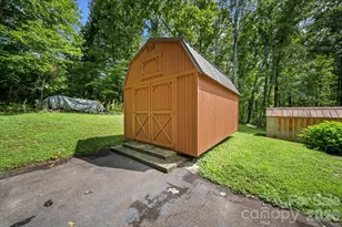 371 Patton Valley Dr, Nebo, NC 28761 - Photo 26