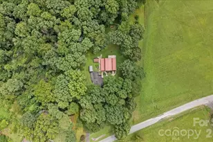 371 Patton Valley Dr, Nebo, NC 28761 - Photo 4