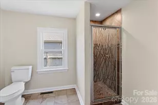 136 W Wilhemenia St, Marion, NC 28752 - Photo 30