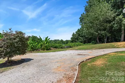 136 W Wilhemenia Street #19-22, Marion, NC 28752 - Photo 6