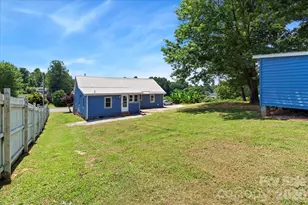 136 W Wilhemenia St, Marion, NC 28752 - Photo 38