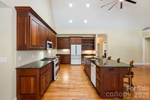 1851 29th Ave Pl NE, Hickory, NC 28601 - Photo 10