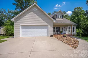 142 Azalea Dr, Connelly Springs, NC 28612 - Photo 2
