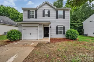 8500 4 Sisters Ln, Charlotte, NC 28215 - Photo 1