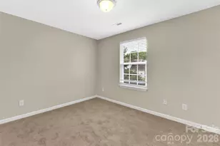 8500 4 Sisters Ln, Charlotte, NC 28215 - Photo 18
