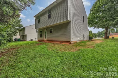 8500 Four Sisters Lane, Charlotte, NC 28215 - Photo 30