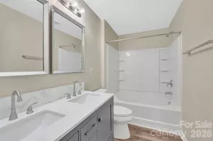 8500 4 Sisters Ln, Charlotte, NC 28215 - Photo 22