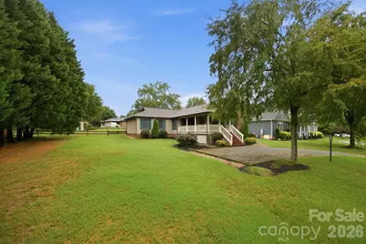 20118 Rainbow Circle, Cornelius, NC 28031 - Photo 6