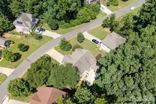 924 Autumn Glen Ct, Clover, SC 29710 - Photo 8