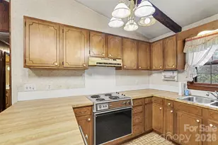821 Ferrell Ave, Charlotte, NC 28216 - Photo 16