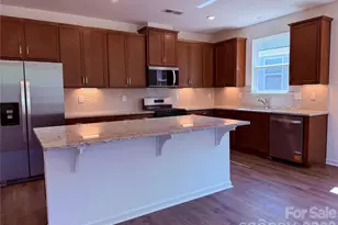 1916 Berksdale Ct, Denver, NC 28037 - Photo 2